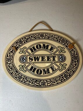 Trinity Pottery Plaque HOME SWEET HOME